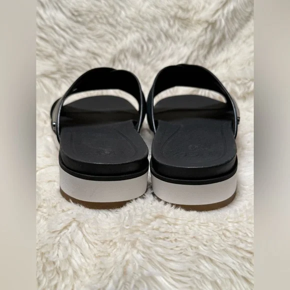 UGG Kari Sandal size 9.5 - Picture 6 of 8